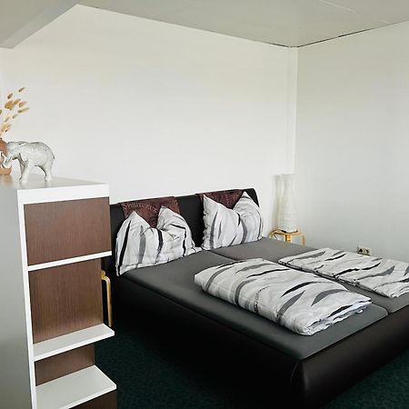 Kobra Room Fuer 4 Personen Spielberg Bei Knittelfeld Esterno foto