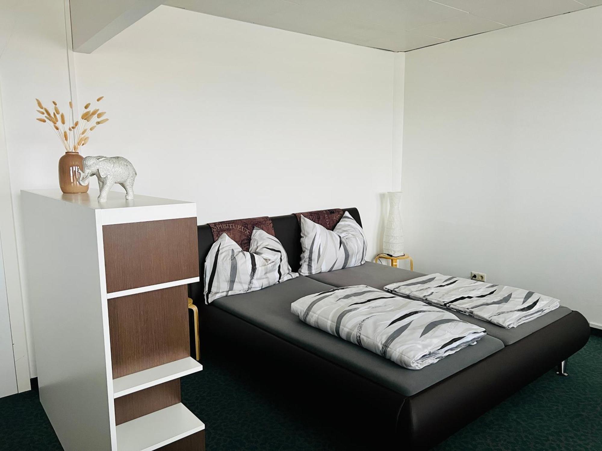 Kobra Room Fuer 4 Personen Spielberg Bei Knittelfeld Esterno foto
